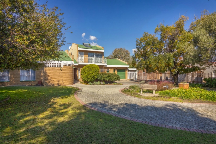 4 Bedroom Property for Sale in Jordania Free State